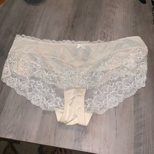 Brand new lace detail cheeky underwear